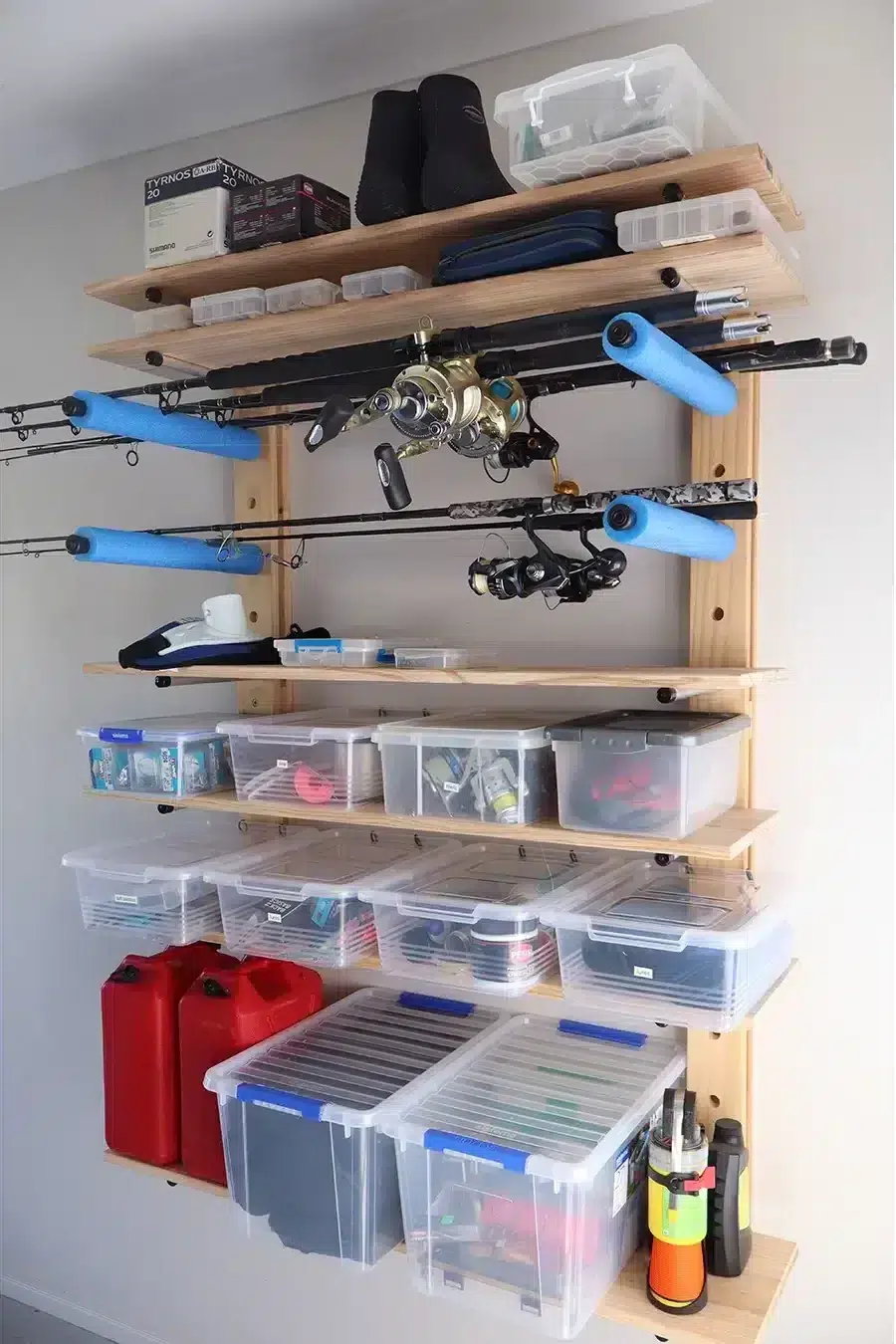 Fishing Gear Storage – Wall-mounted – 6 levels